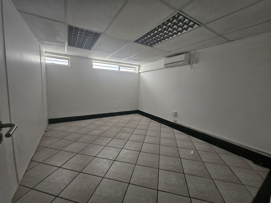 To Let Commercial Property for Rent in Berea Eastern Cape